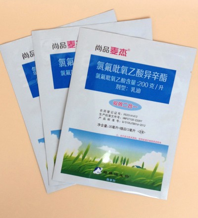 Packing bag for pesticide